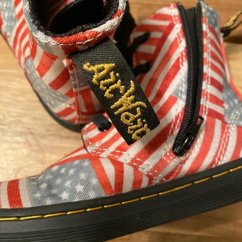 Dr. MARTENS NWOT kids shoes